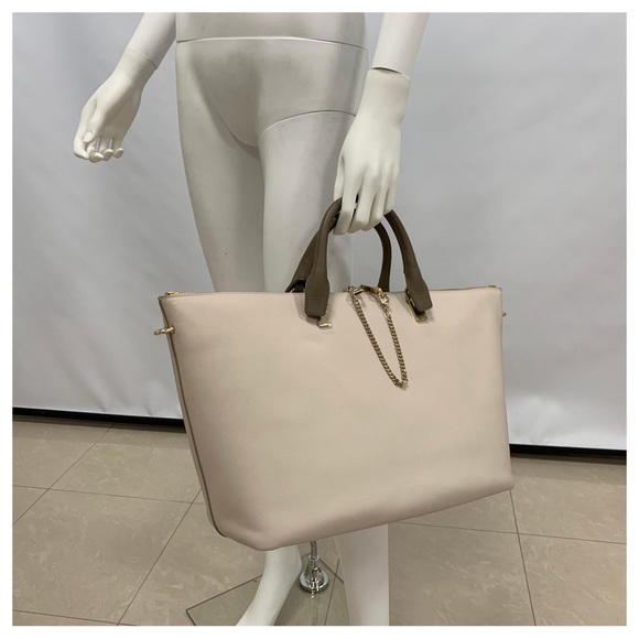 CHLOE Baylee Two-Tone Tote Bag - Picture 13 of 13